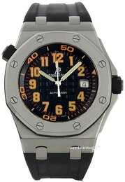 Audemars Piguet Royal Oak Offshore 15701ST.OO.D002CA.01